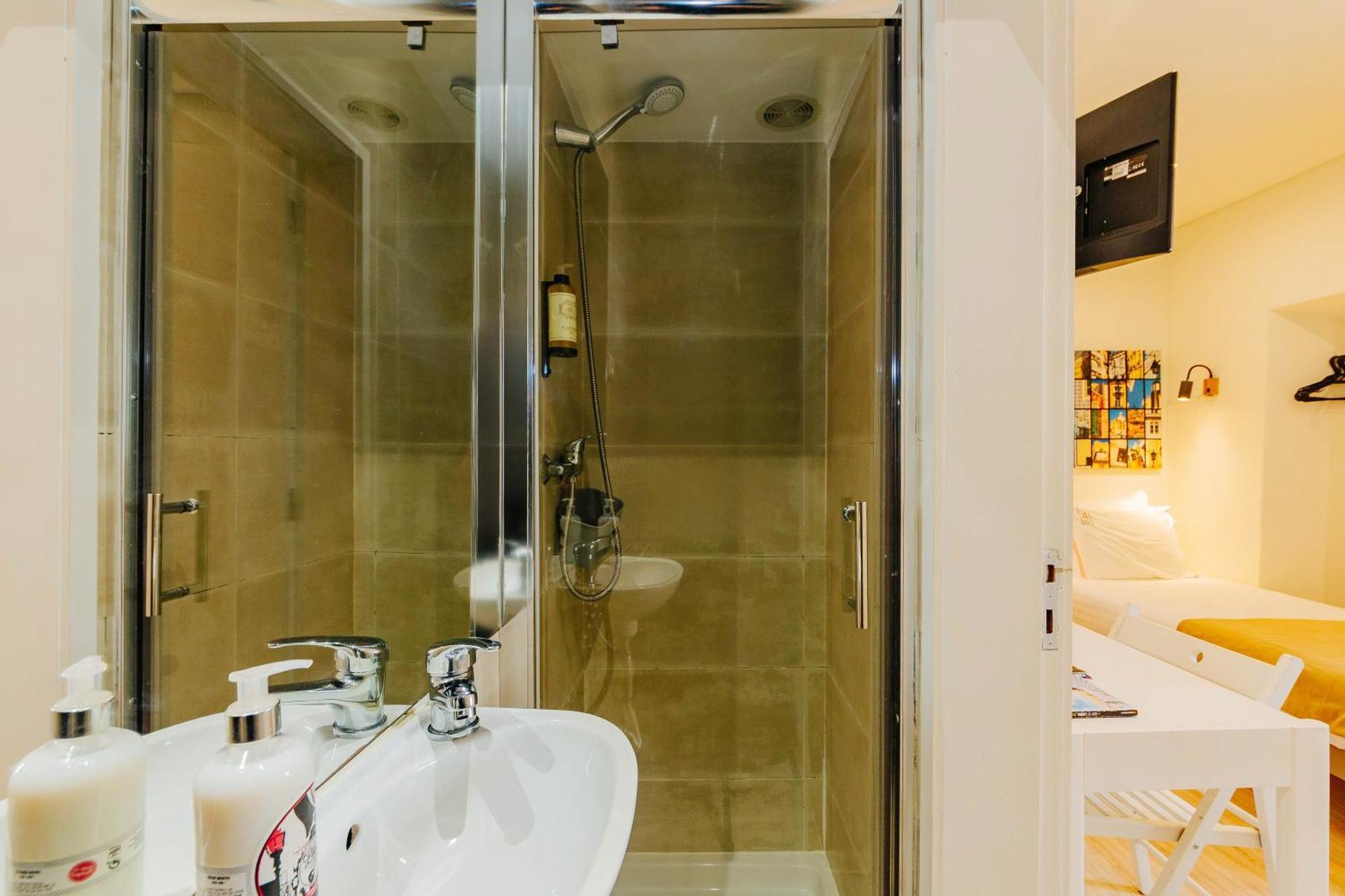 Rent4Rest Lisbon Downtown Tiny Studio Apartments Bagian luar foto