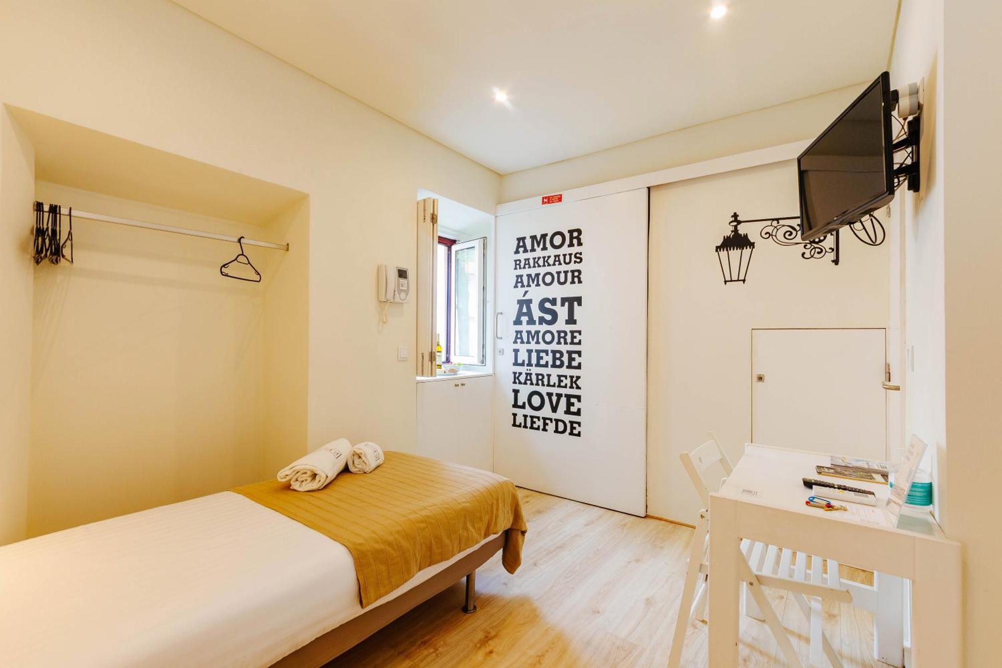 Rent4Rest Lisbon Downtown Tiny Studio Apartments Bagian luar foto