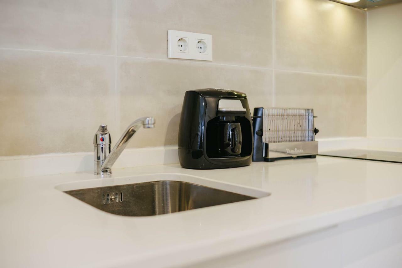 Rent4Rest Lisbon Downtown Tiny Studio Apartments Bagian luar foto